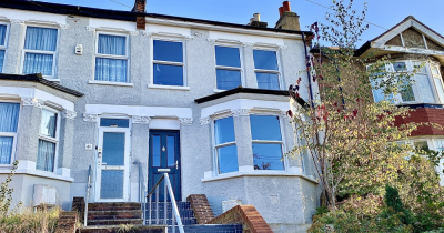 * SIMPLY A MUST SEE PROPERTY * STUNNING THREE DOUBLE BEDROOMED VICTORIAN TERRACE HOUSE *