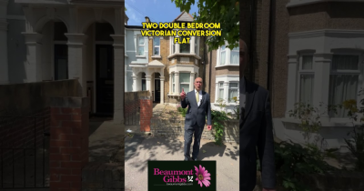 🏡🌟 New Property! 🌟🏡 🔜 Coming Soon To The Sale's Market, a two  bedroom flat in Plum lane!