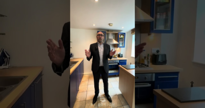 COMING TO THE MARKET SOON IS THIS 1 BEDROOM 2ND FLOOR FLAT IN ROYAL ARSENAL, WOOLWICH, FOR £299,995.