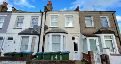 COMING TO THE MARKET SOON IS THIS 2 BED, 2 RECEPTION TERRACE IN ALABAMA ST. GUIDE PRICE £340-360,000