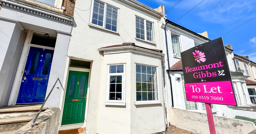 π Just Listed to Let β Whitworth Road, Woolwich SE18