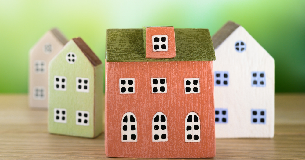 Average asking price for property in East Midlands is Β£287,022... UK sales market update here πΉ