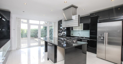 Be the first to view this 4 bedroom detached house in Hendon...