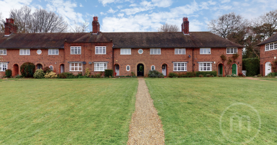 A chain free two bedroom flat ready to sell now