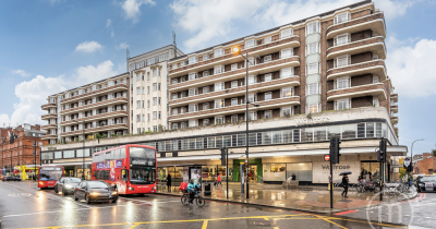 NEW TO THE MARKET - No onward chain