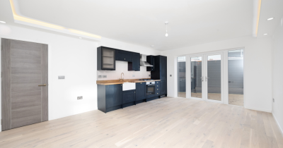 NEW PRICE at £450,000 !!! - STUNNING NEWLY BUILT DEVELOPMENT IN NW4