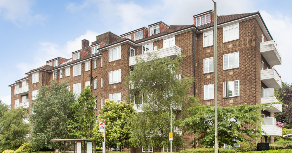 NEW TO MARKET !! HEATHWAY COURT IN HAMPSTEAD !!! MUST VIEW !!!