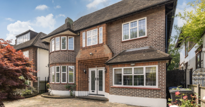 A DEAL TO BE DONE |  SELLING CHAIN FREE AND NOT TO BE MISSED | VENDORS WILL CONSIDER SERIOUS OFFERS!