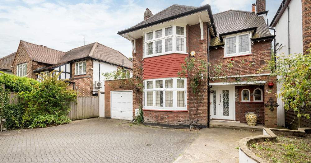 Beautiful 4 Bedroom House in Beechwood Avenue, Finchley with Significant Expansion Potential!!