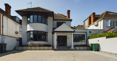 NEW LISTING! STUNNING One Bedroom Apartment Nestled In An ELEGANTLY Redeveloped Home!