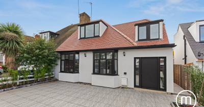 Thought You Might Want Another Look At This Stunning Property In Purley Avenue! 😍🏡😍