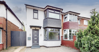 👀Look Out👀 For This 😍Stunning😍 Two Bedroom Luxurious Apartment