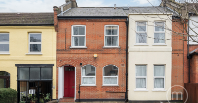 Latest Addition To Our EXCLUSIVE PROPERTY LIST!! This Stunning Duplex Apartment In Childs Hill NW2!