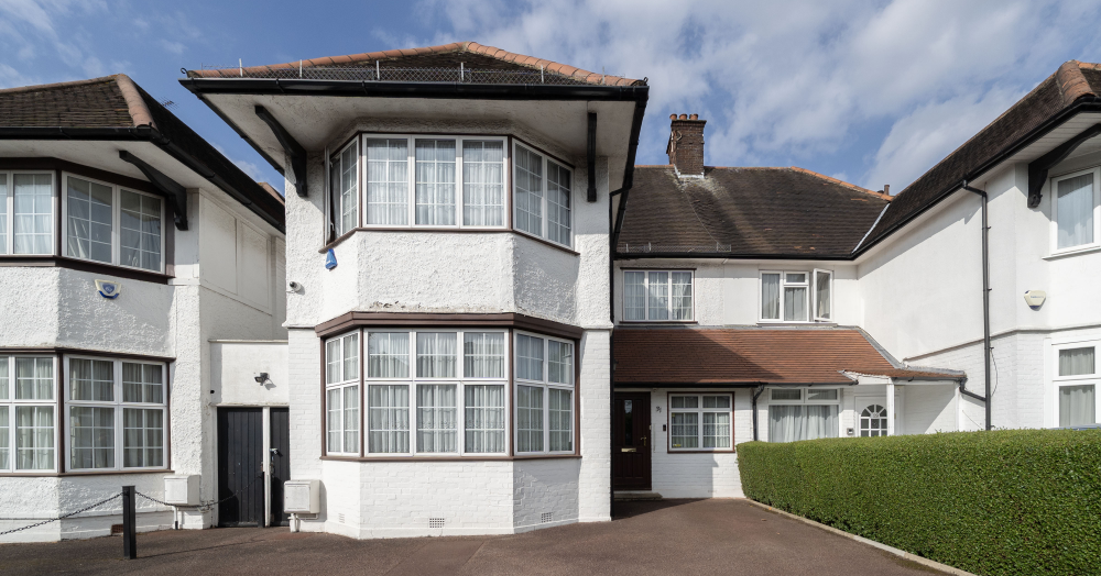 π‘ Spacious 4-Bedroom Semi-Detached Home in Prime Golders Green Location π‘
