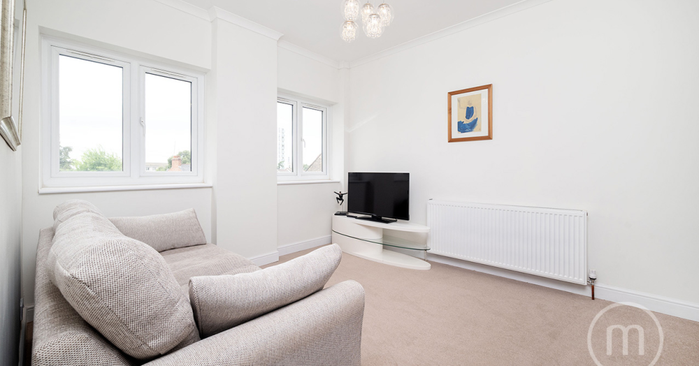 π‘ Beautifully Refurbished 2-Bedroom Apartment β Ideal First Home or Investment π‘