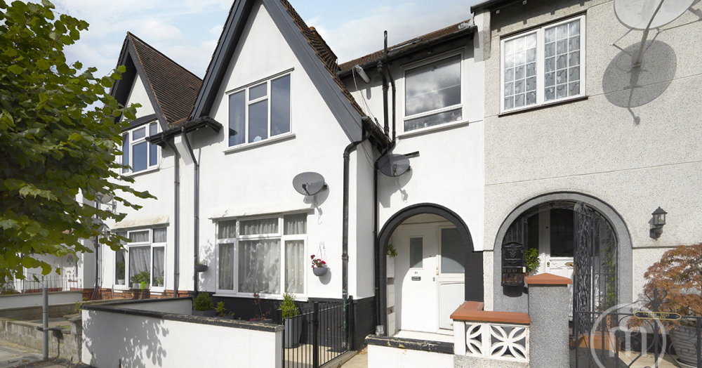 Spacious 2-Bedroom, 2-Bathroom Duplex Apartment near Finchley Road & Golders Green, NW11