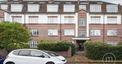Spacious 2-Bed Ground-Floor Apartment in Red-Brick Mansion Block on Alba Gardens, Golders Green NW11