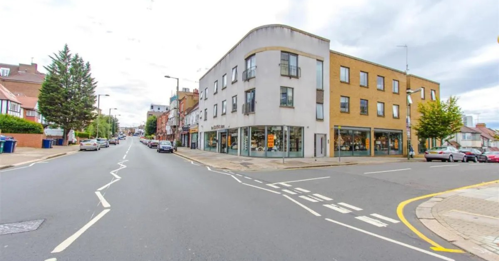 Discover Your Next  Rental Home: Llanvanor Road, NW2  A Perfect Blend of Comfort and Convenience