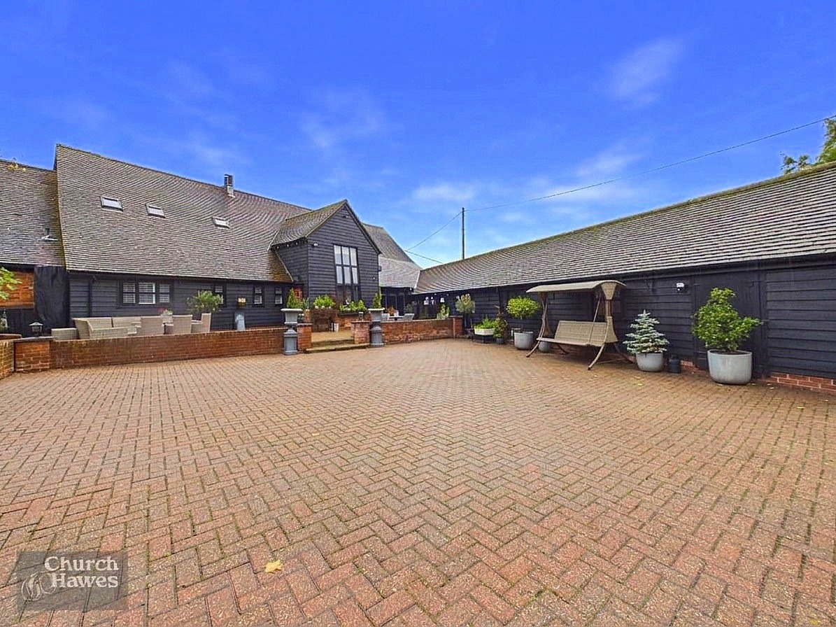 Wonderful Barn Conversion, Half Acre Plot