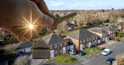 Can Estate Agents Hide Offers from Sellers? Here's the Truth