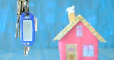 GOING ON HOLIDAY? 5 TIPS TO KEEP YOUR HOME 'VIEWING READY' WHILE YOU ARE AWAY