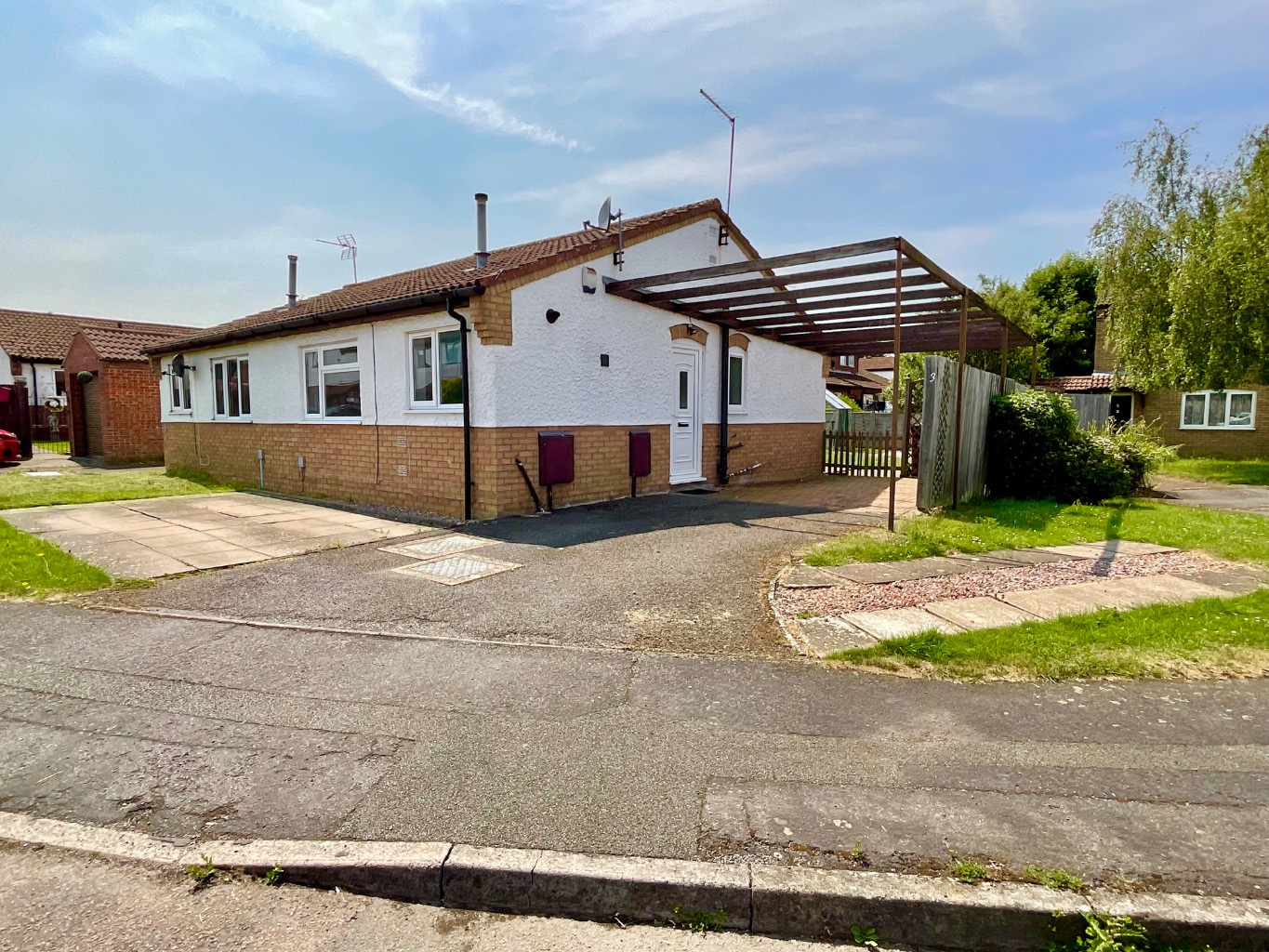 Exeter Close, Daventry,  NN11 4SY