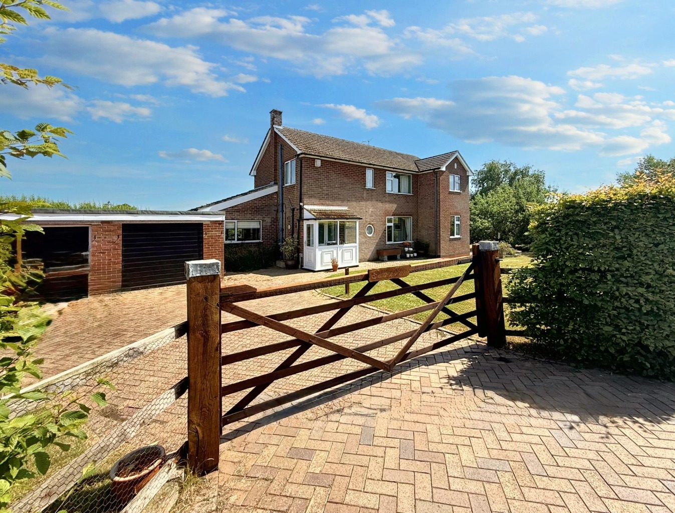 Castle Lane Woolscott Warwickshire CV23 8DE