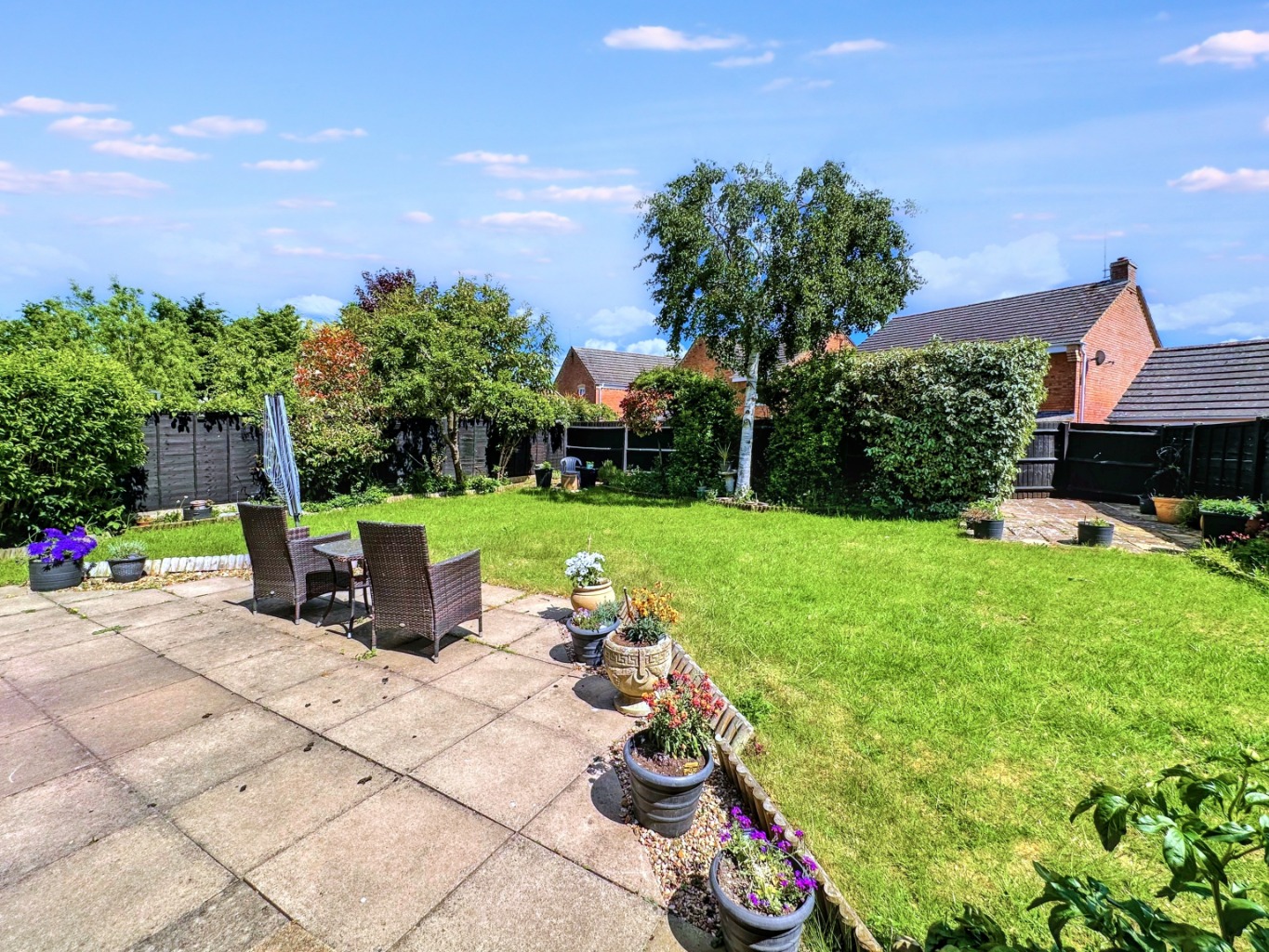Wincely Close, Daventry, NN11 0GG