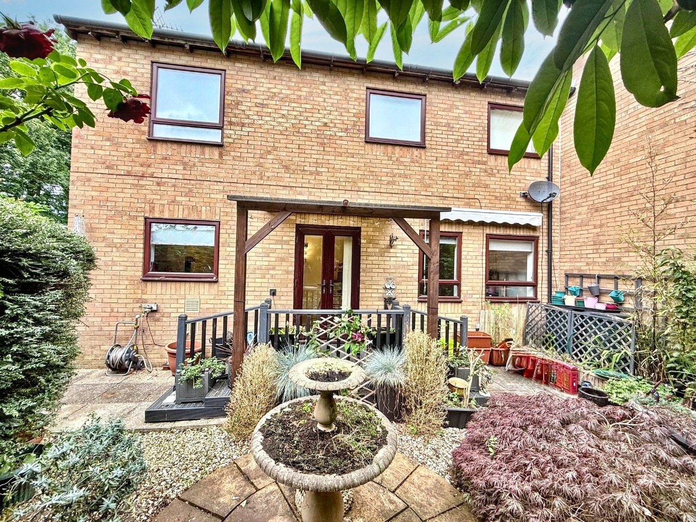 Jennings Close, Daventry, NN11 4TB