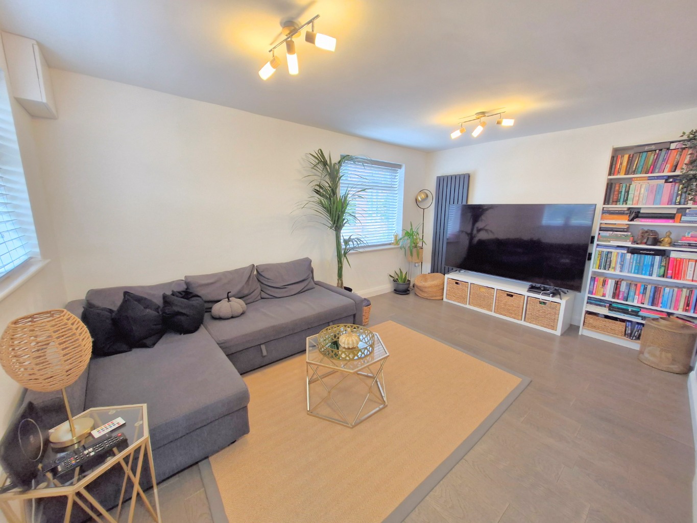 Sycamore Avenue, Woodford Halse, Daventry, NN11 3ST