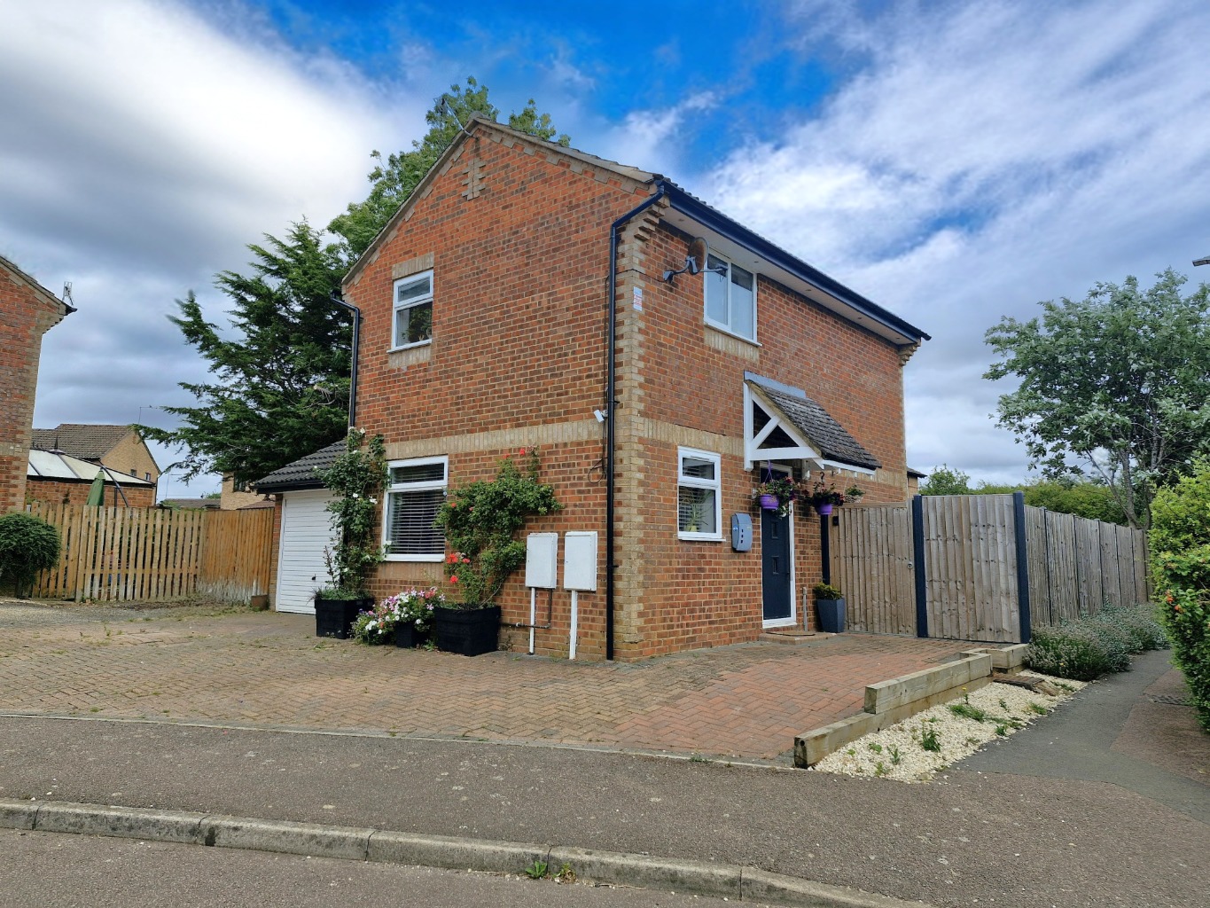 Sycamore Avenue, Woodford Halse, Daventry, NN11 3ST
