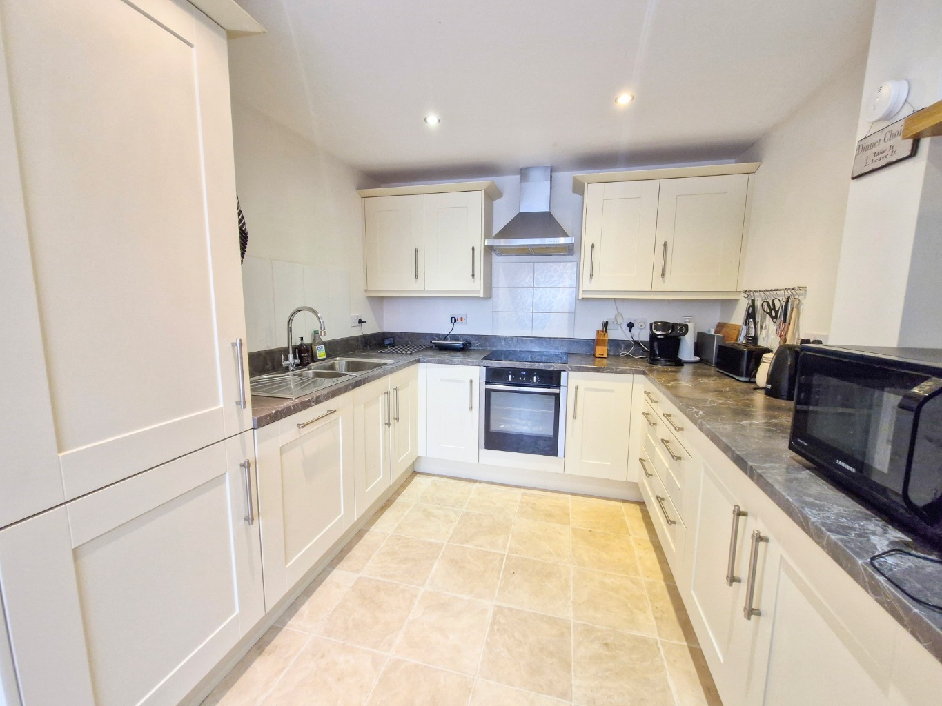 5 Furniss Close, Woodford Halse, NN11 3TJ