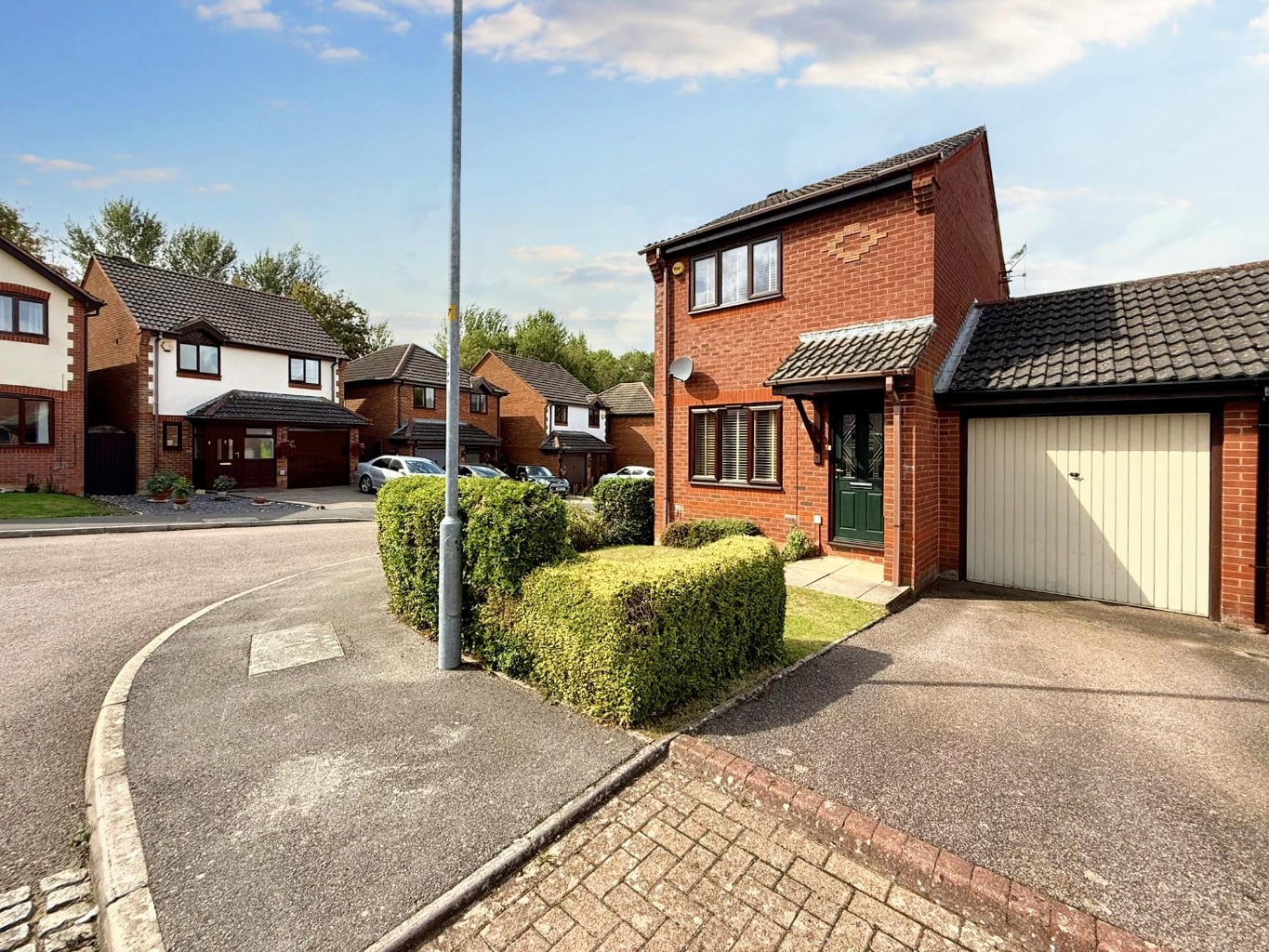 Highlands Drive, Daventry, NN11 8ST.