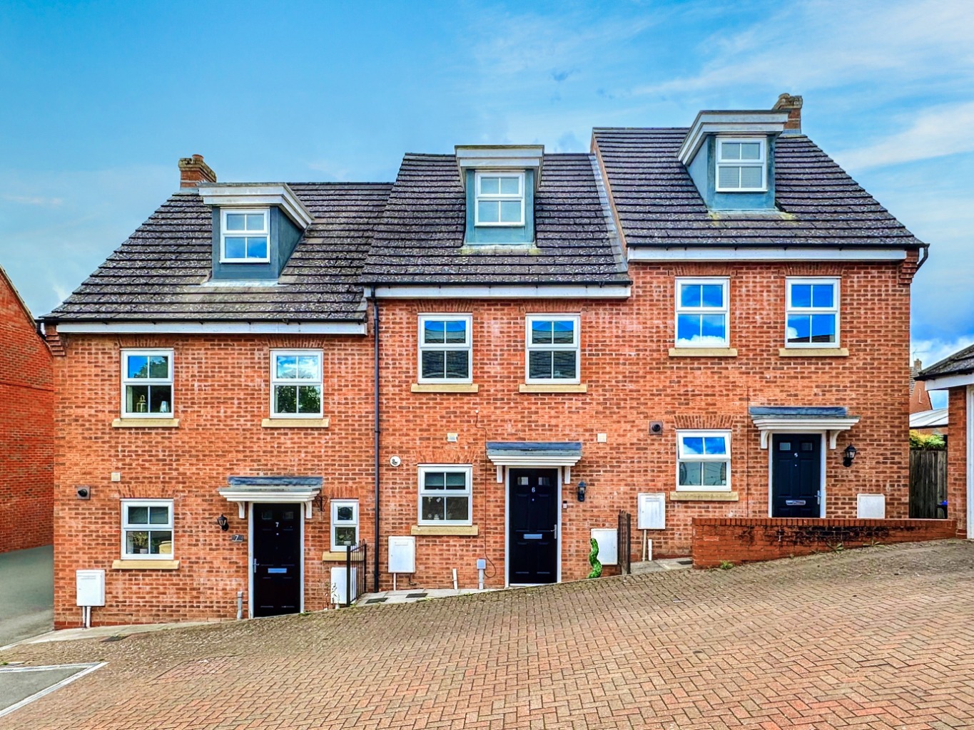 6 Coughton Close, Daventry, NN11 8AW