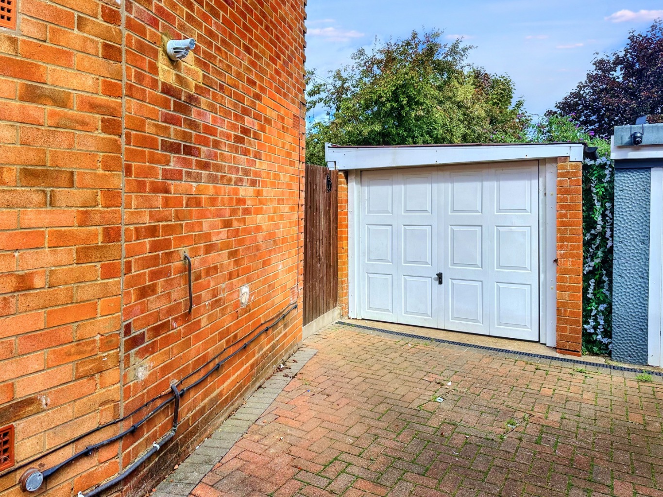 The Greenway, Daventry, NN11 4EE