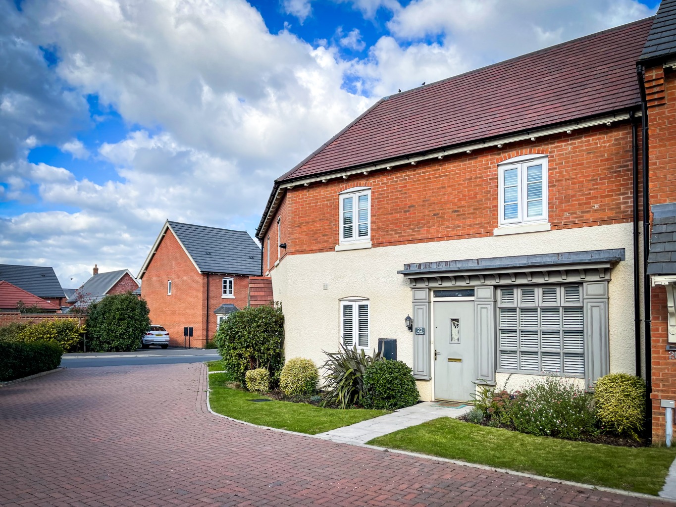 Lee Drive, Houlton, CV23 1AG