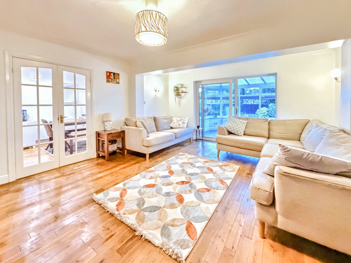 11b West Street, Weedon, NN7 4QU