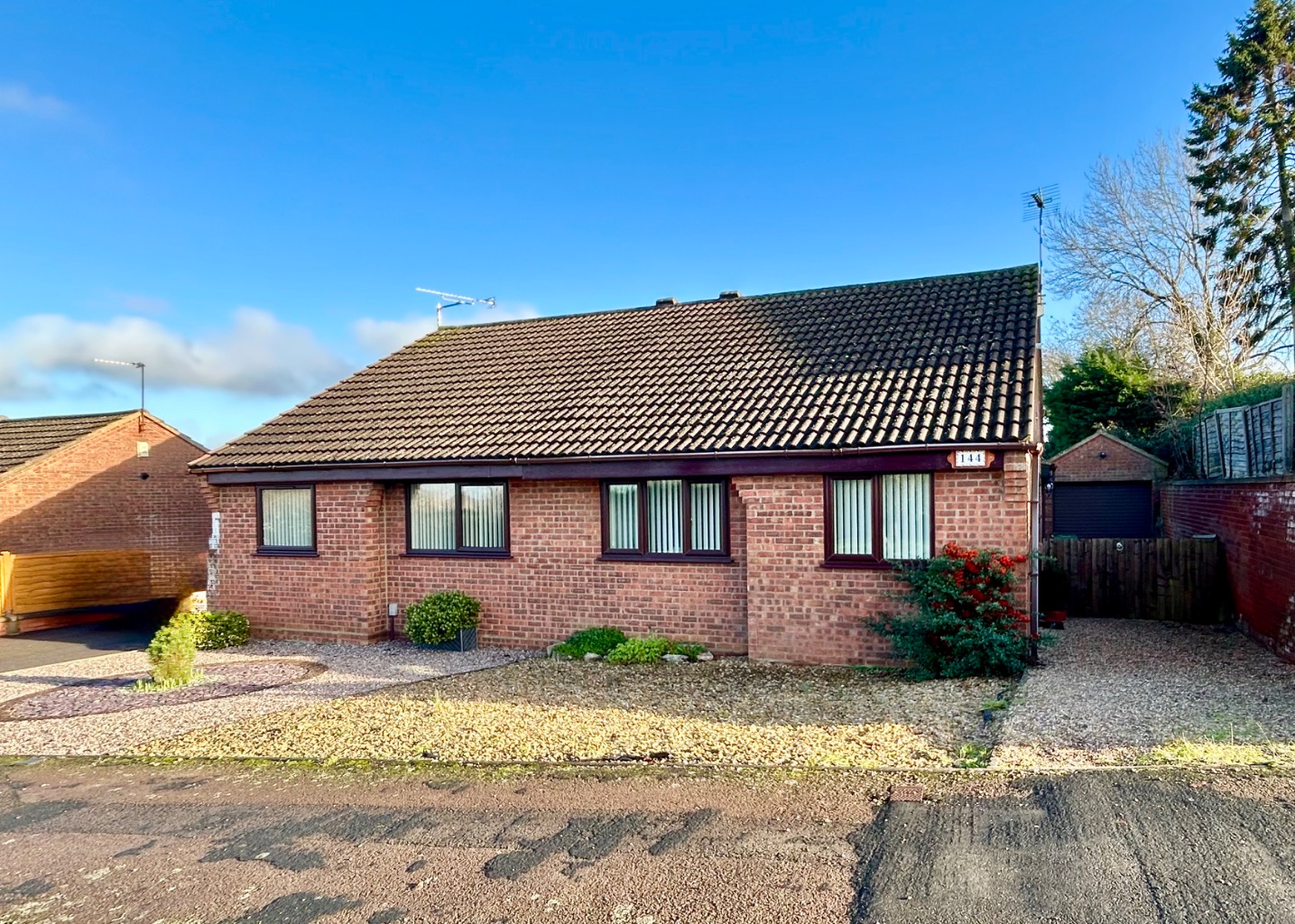 144 Featherbed Lane, Hillmorton, Rugby, CV21 4LH