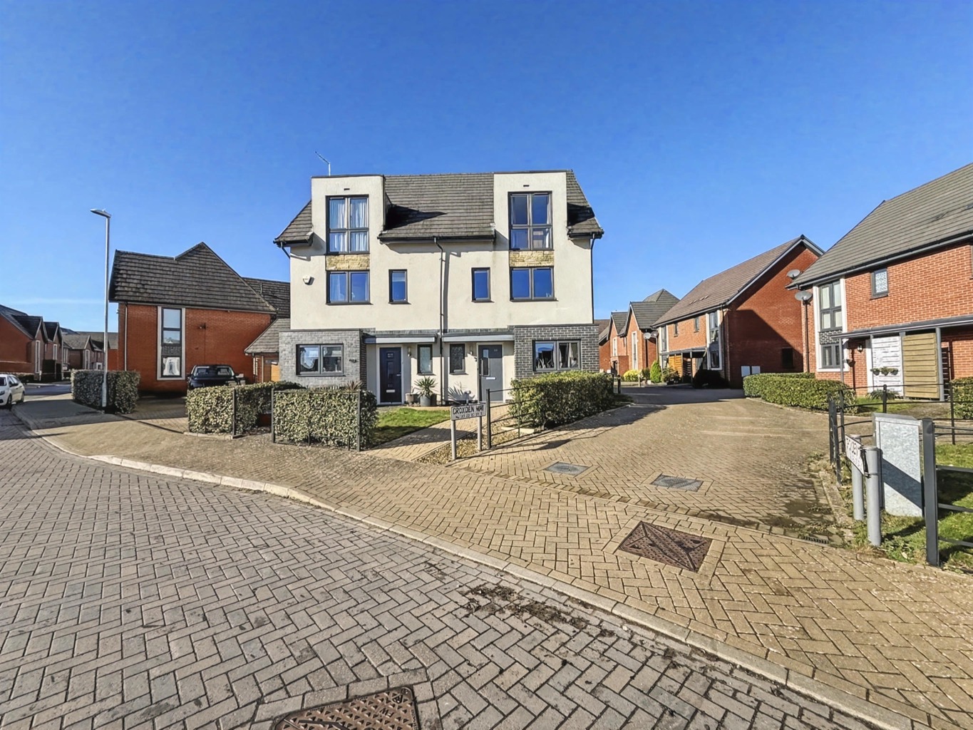 21 Croxden Way, Daventry, NN11 2PD