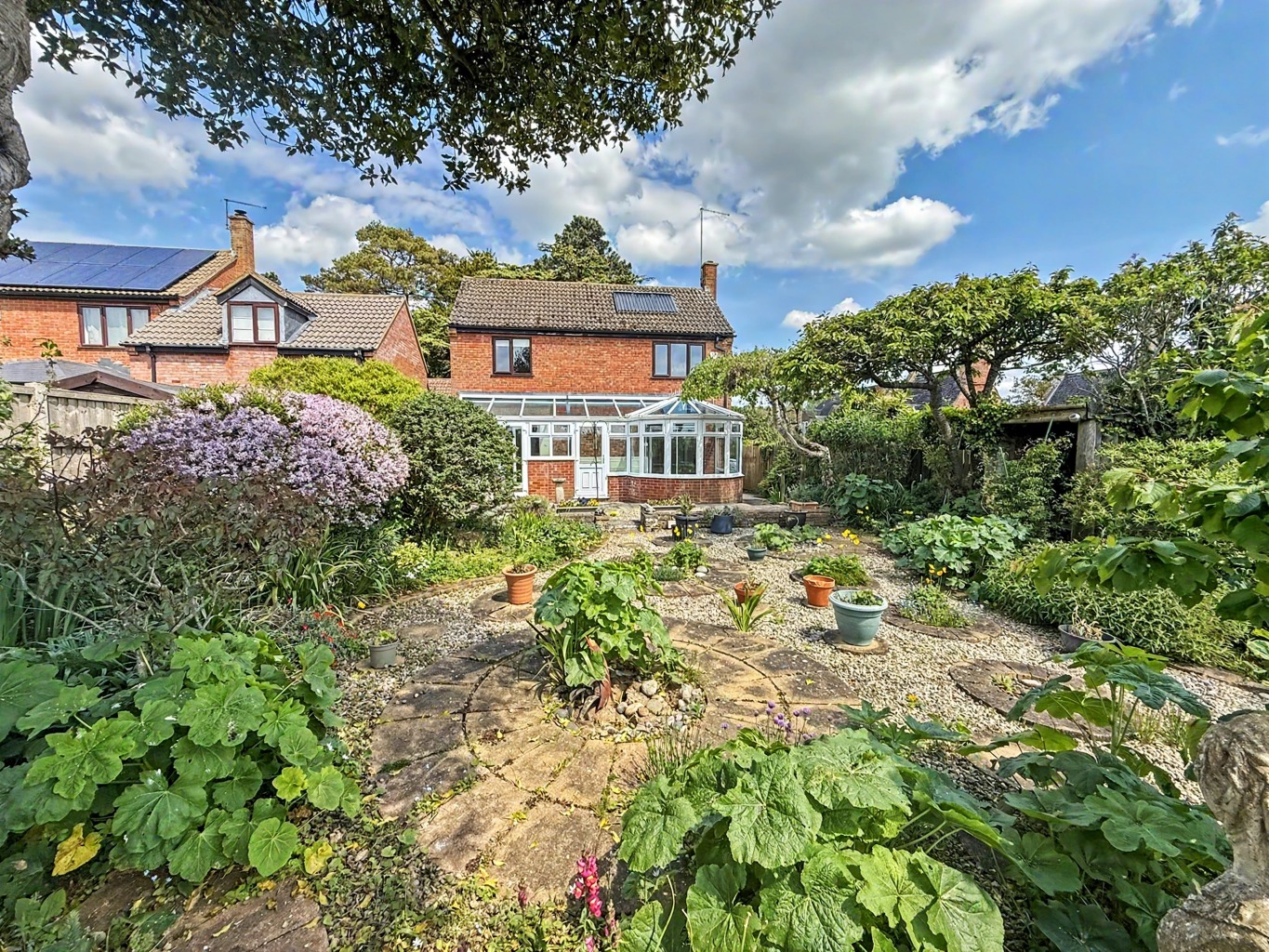 5 Hamilton Lane, Great Brington, NN7 4JJ
