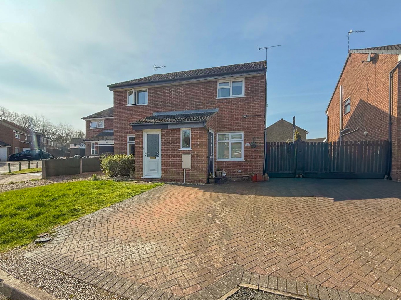 6 Gorse Close, Rugby, CV22 6SJ