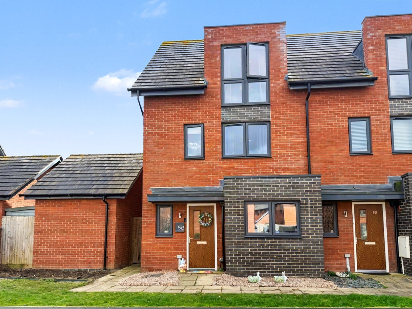 52 Rievaulx Way, Daventry,  NN11 2PG