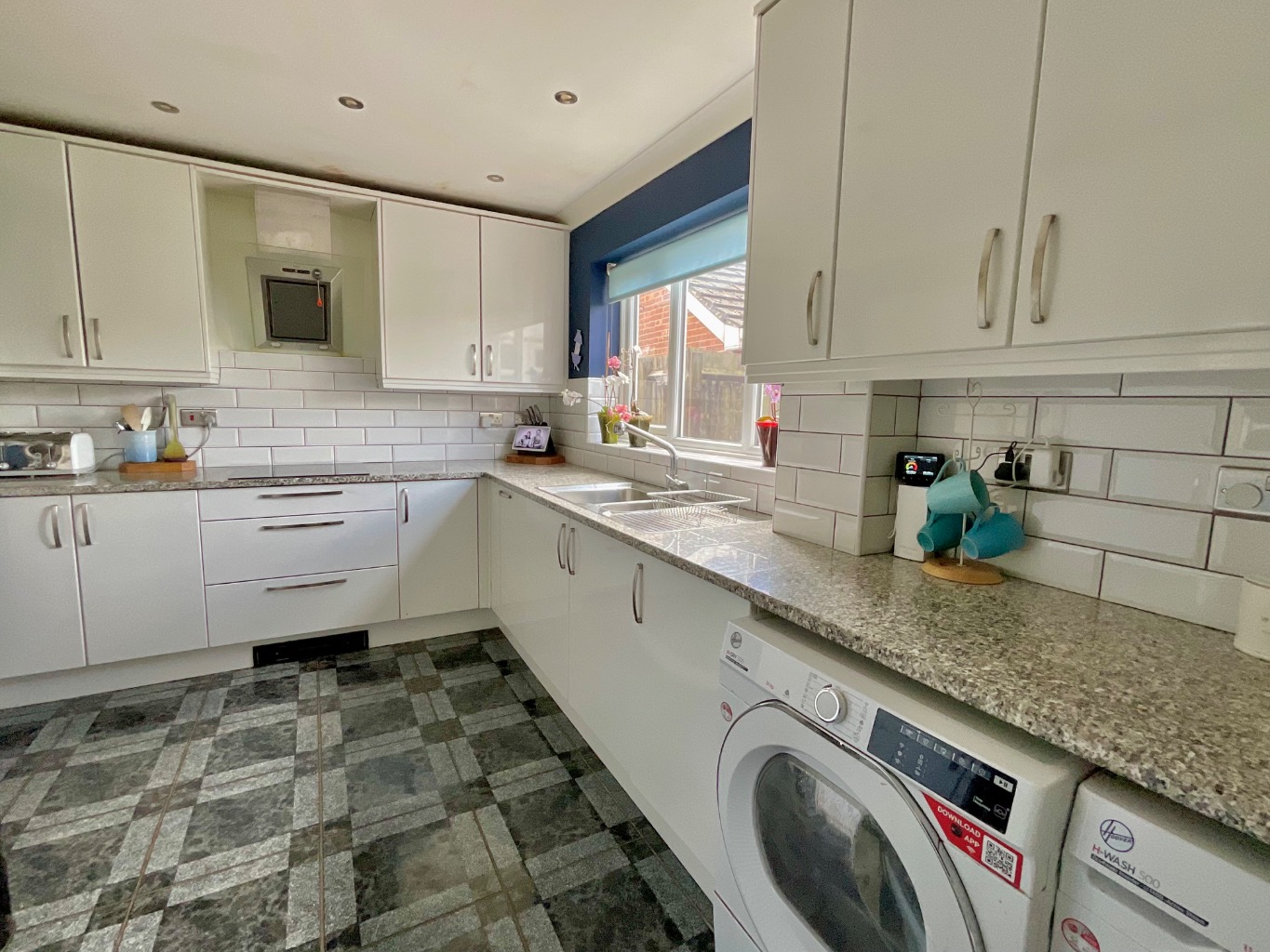 The Corner House, 46 Holyoake Terrace, Long Buckby, NN6 7RH