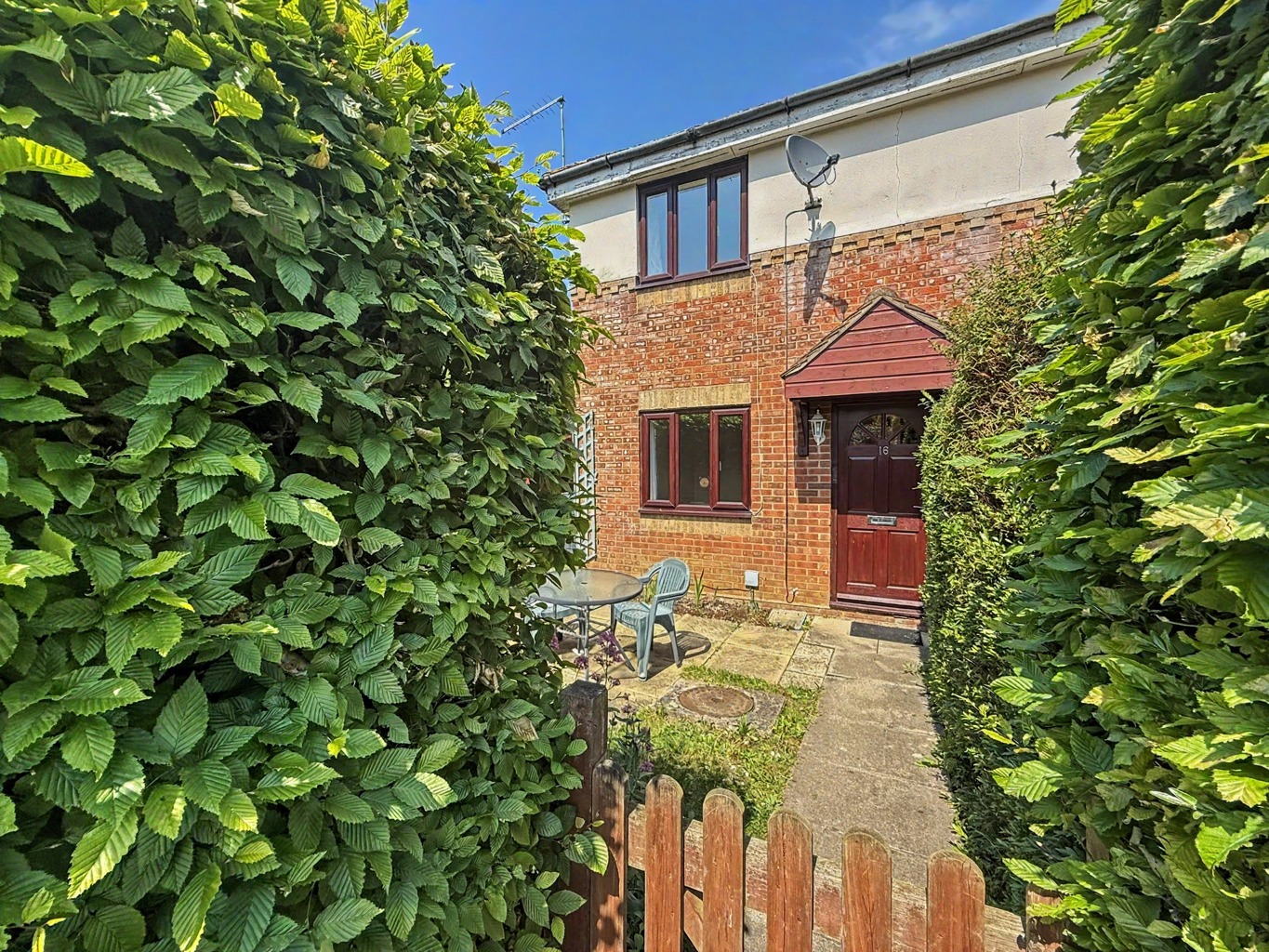 16 Stanley Way, Daventry, NN11 0SE