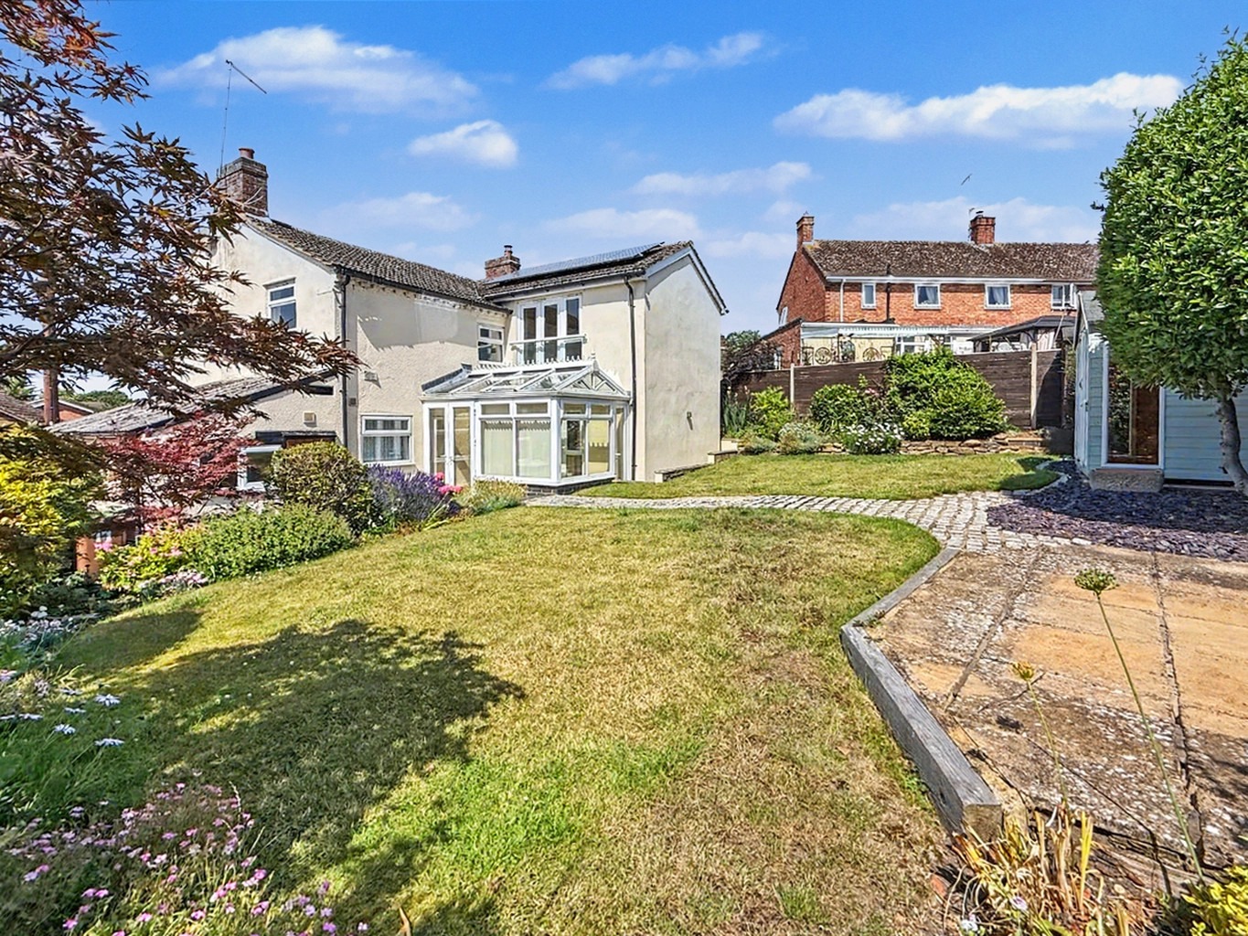 Pathways, 11 Cross Lane, Braunston, NN11 7HH