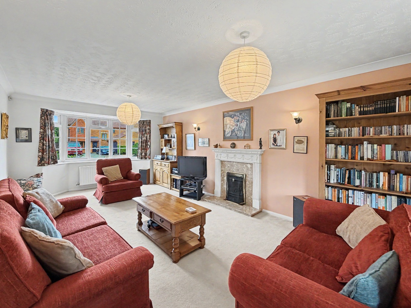2 Wolsey Close, Crick, NN6 7XE