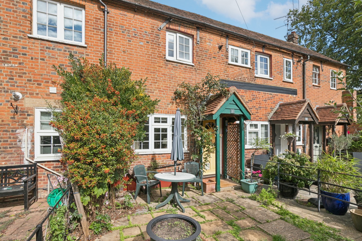 Charming One-Bedroom Mews House in Welwyn Garden City
