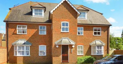 Henry Court - Two Bedroom Apartment - Close to City & Station - TO LET