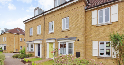 Homersham - Immaculate Three Bedroom Family Home - Canterbury