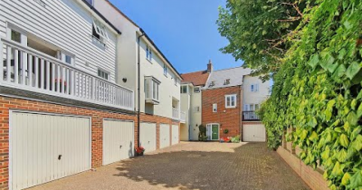Prospect Road - Secure Gated Development - Two Bedroom Home - Hythe